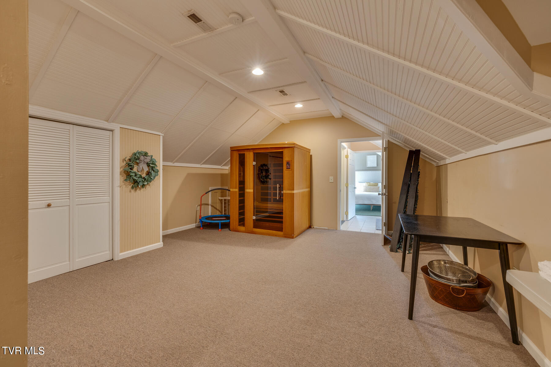 2953 Cliffside Road Kingsport, TN 37664 - Photo 54 of 89 068