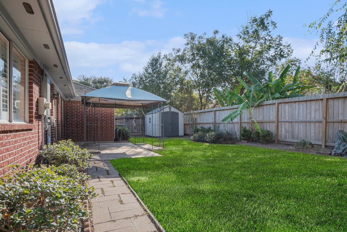 3315 Mourning Dove Drive Spring, TX 77388 - Photo 40 of 44 a view of a back yard of the house