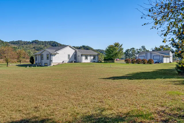 $549,900 | N7829 Bluffview Court, Holland, WI 54636