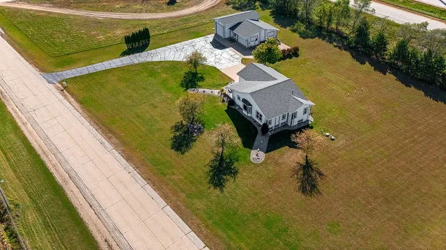 $549,900 | N7829 Bluffview Court, Holland, WI 54636