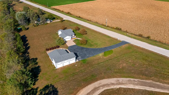 $549,900 | N7829 Bluffview Court, Holland, WI 54636