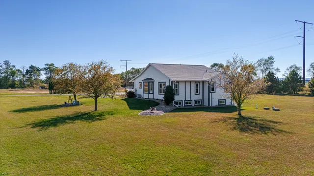 $549,900 | N7829 Bluffview Court, Holland, WI 54636