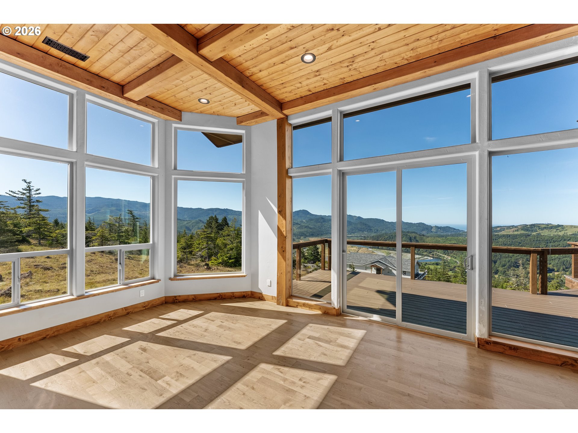 95665 Spirit Ridge Road Gold Beach, OR 97444 - Photo 10 of 43 Owner's Suite Bedroom