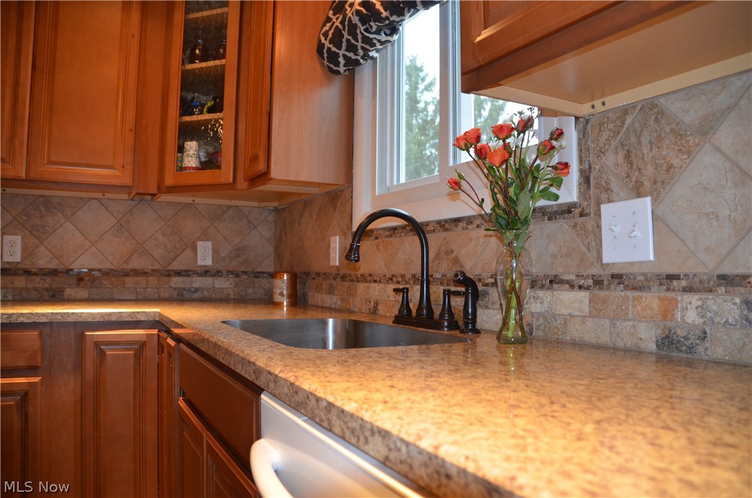 9026 Taylor May Road Chagrin Falls, OH 44023 - Photo 11 of 20 Gallery Image 11