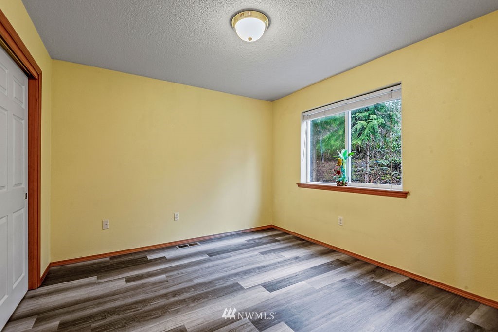 240 North Mahaffey Road Kelso, WA 98626 - Photo 11 of 40 Gallery Image 11