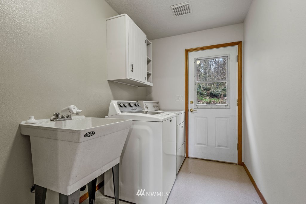 240 North Mahaffey Road Kelso, WA 98626 - Photo 13 of 40 Gallery Image 13