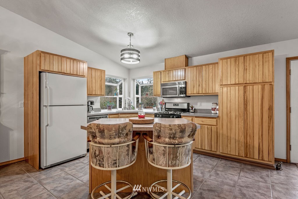 240 North Mahaffey Road Kelso, WA 98626 - Photo 8 of 40 Gallery Image 8