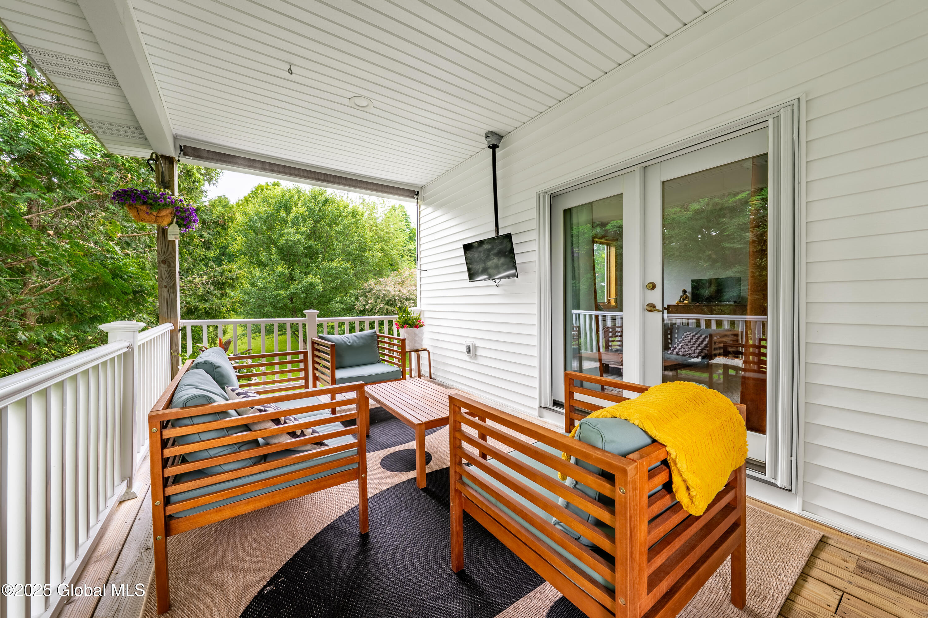 337 Weatherwax Road Poestenkill, NY 12018 - Photo 4 of 46 DSC03317-HDR