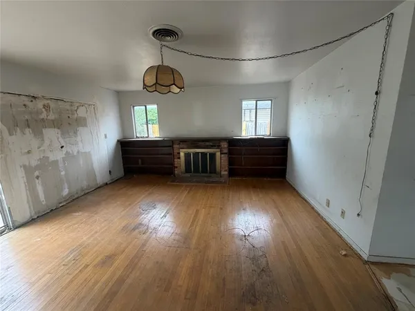 $100,000 | 3232 Sayles Boulevard, Abilene, TX 79605