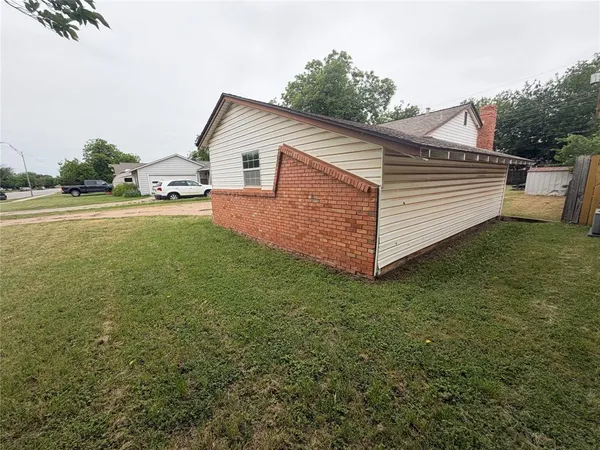 $100,000 | 3232 Sayles Boulevard, Abilene, TX 79605