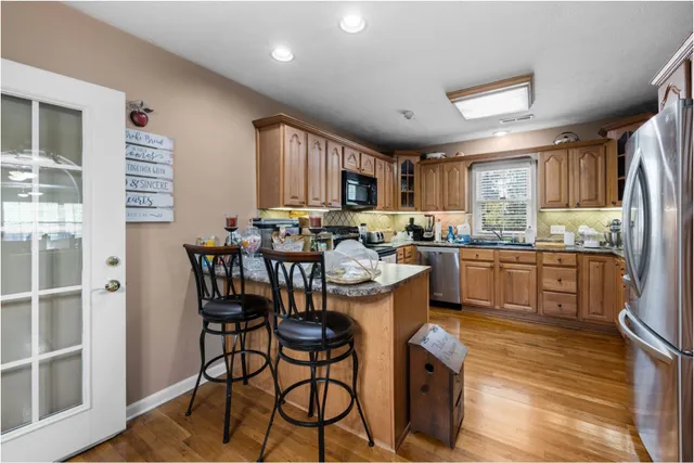 $650,000 | 9691 Hardin Graveyard Road, Morris Chapel, TN 38361