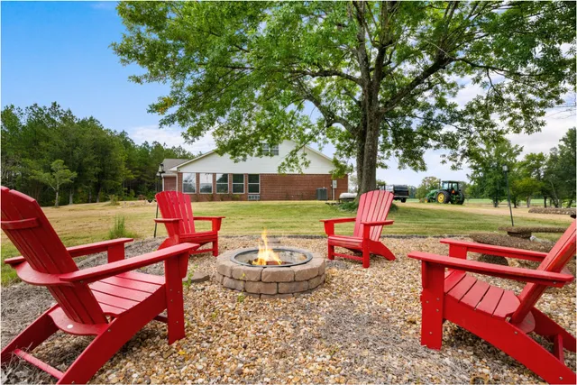 $650,000 | 9691 Hardin Graveyard Road, Morris Chapel, TN 38361