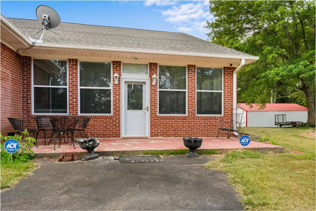 $650,000 | 9691 Hardin Graveyard Road, Morris Chapel, TN 38361