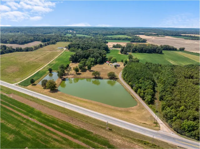 $650,000 | 9691 Hardin Graveyard Road, Morris Chapel, TN 38361
