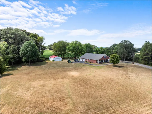 $650,000 | 9691 Hardin Graveyard Road, Morris Chapel, TN 38361