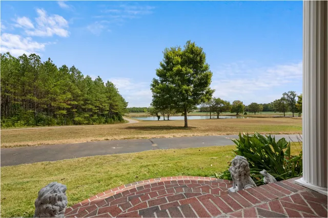 $650,000 | 9691 Hardin Graveyard Road, Morris Chapel, TN 38361