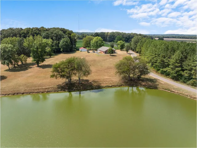 $650,000 | 9691 Hardin Graveyard Road, Morris Chapel, TN 38361