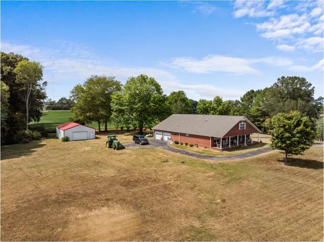 $650,000 | 9691 Hardin Graveyard Road, Morris Chapel, TN 38361