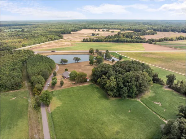 $650,000 | 9691 Hardin Graveyard Road, Morris Chapel, TN 38361