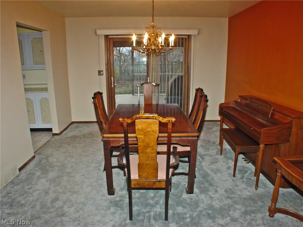 1315 Courtland Road Weirton, WV 26062 - Photo 3 of 13