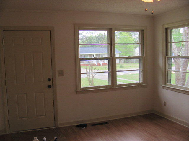 222 Cuttino Road Sumter, SC 29150 - Photo 3 of 11