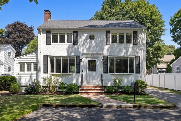 $929,000 | 768 Lynn Fells Parkway, Melrose, MA 02176