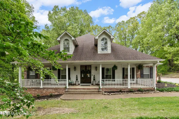 $549,000 | 6070 Timber Oaks Drive, Olive Branch, MS 38654