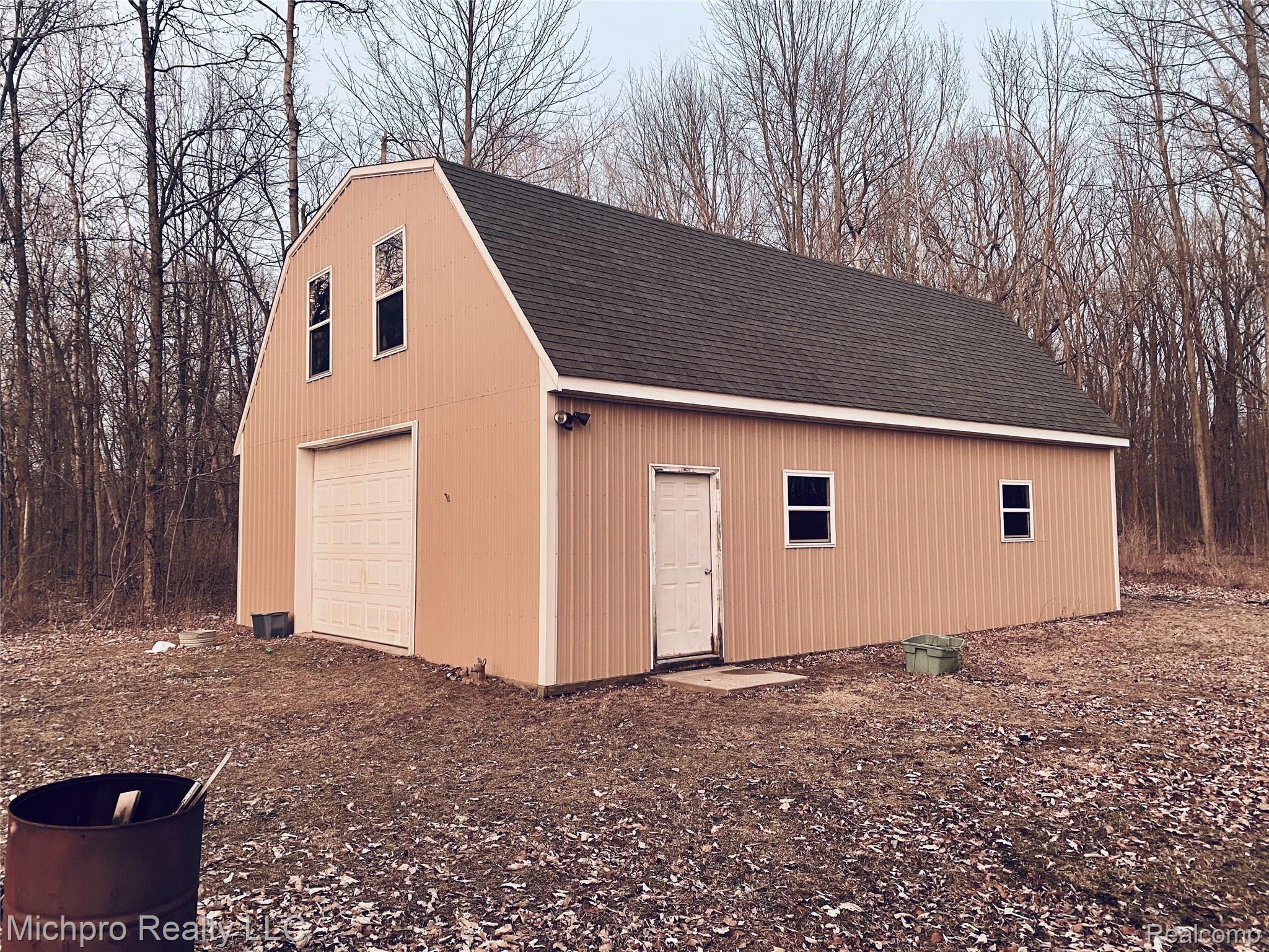 105 South Engle Road Imlay City, MI 48444 - Photo 13 of 55 IMG_4259.jpeg
