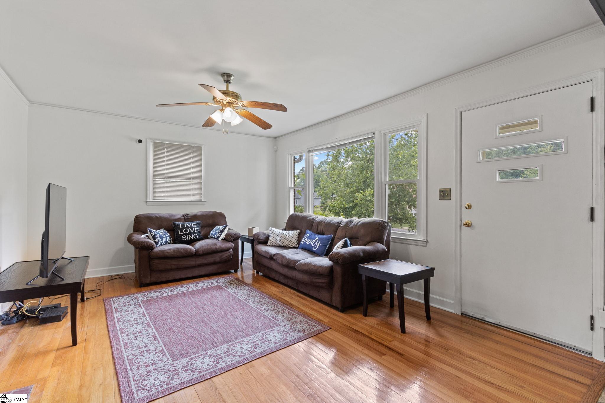 152 Old Locust Hill Road Taylors, SC 29687 - Photo 3 of 36