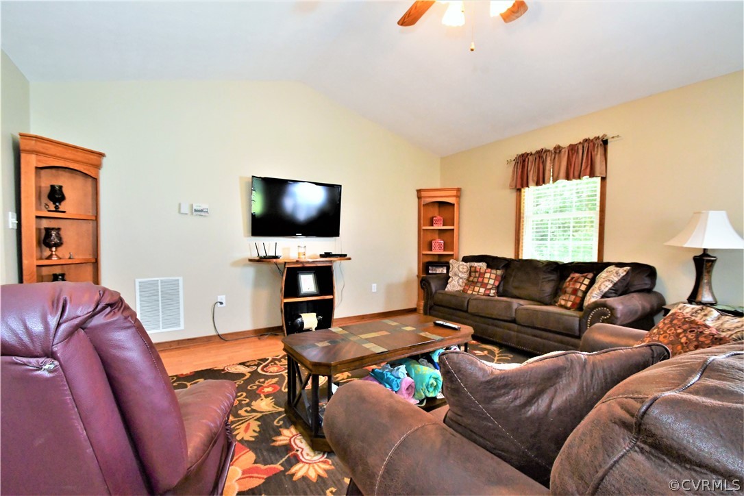 16362 Tyler Station Road Beaverdam, VA 23015 - Photo 17 of 46