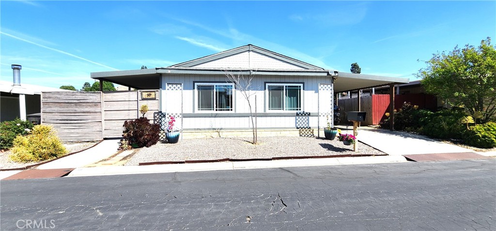 2595 Atlanta, Unit 19 Riverside, CA 92507 - Photo 1 of 25