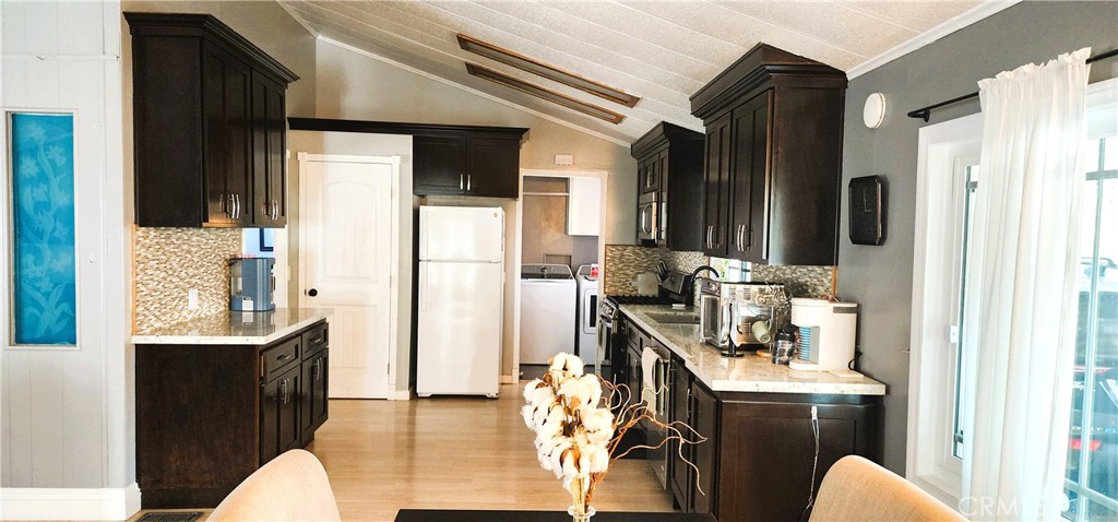 2595 Atlanta, Unit 19 Riverside, CA 92507 - Photo 6 of 25