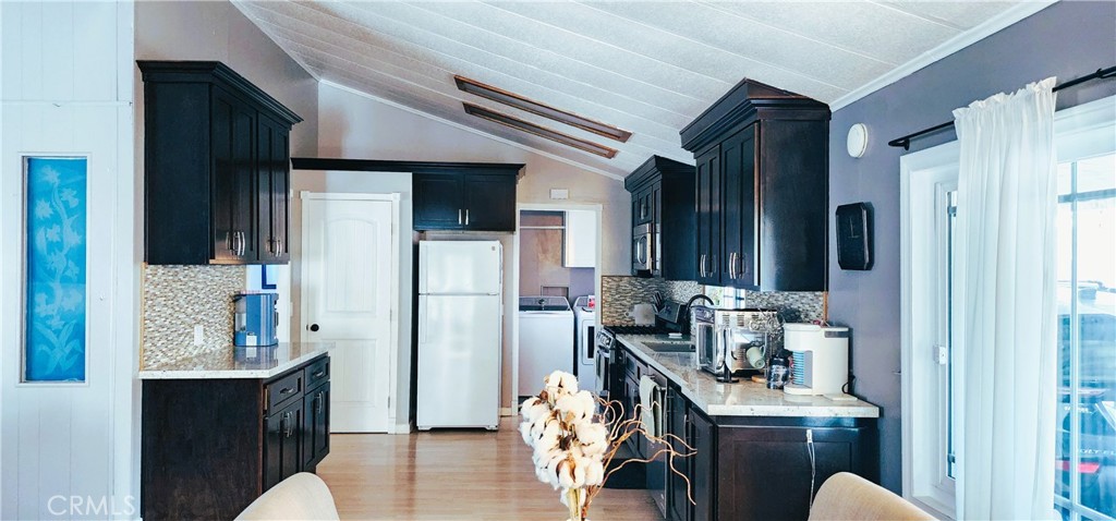 2595 Atlanta, Unit 19 Riverside, CA 92507 - Photo 7 of 25