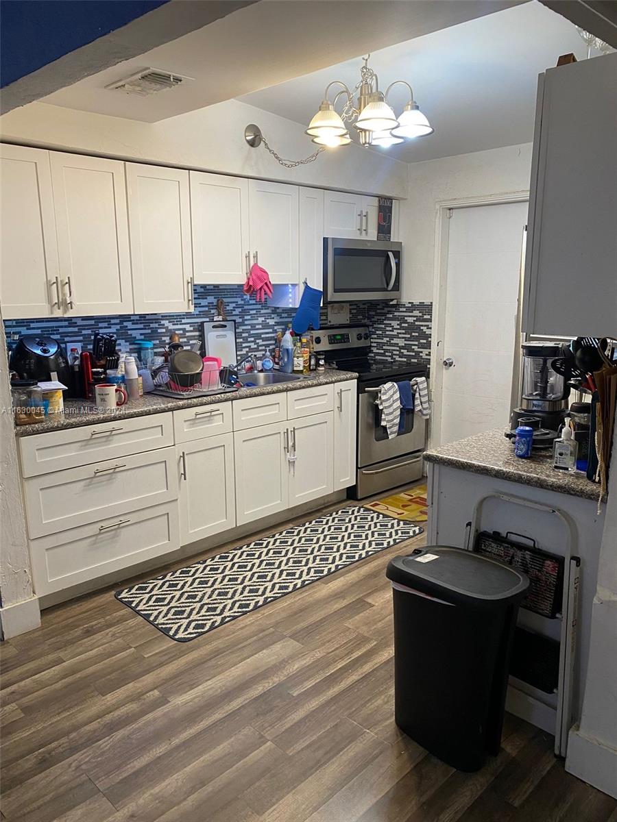 2100 Service Road Opa-Locka, FL 33054 - Photo 4 of 10 Gallery Image 4