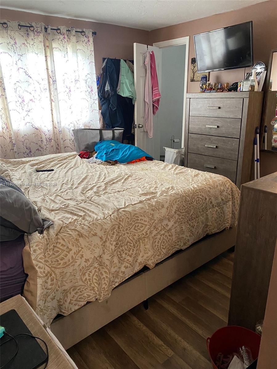 2100 Service Road Opa-Locka, FL 33054 - Photo 6 of 10 Gallery Image 6