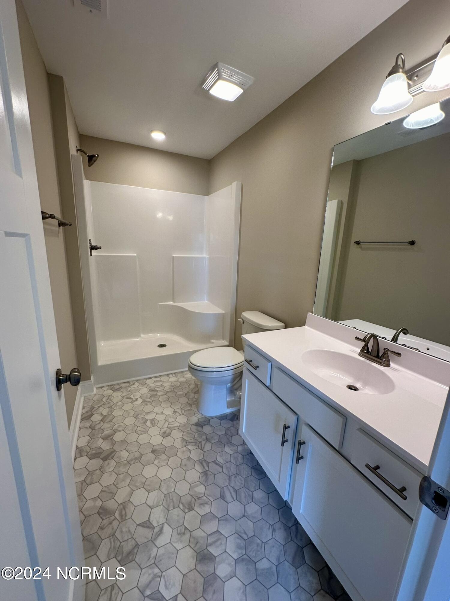 124 Smallwood Road Hubert, NC 28539 - Photo 13 of 21 Primary Bathroom