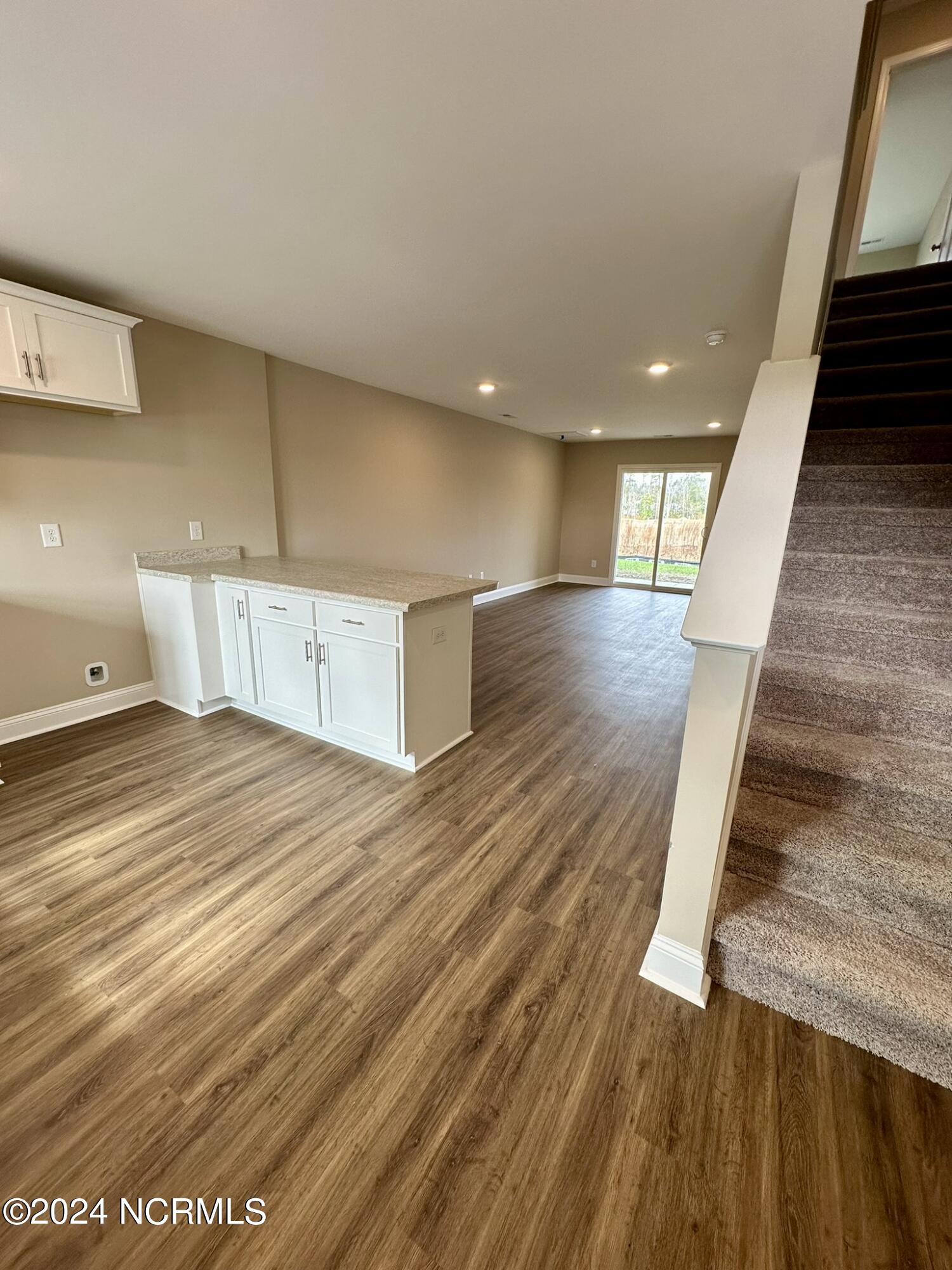 124 Smallwood Road Hubert, NC 28539 - Photo 2 of 21 First Floor