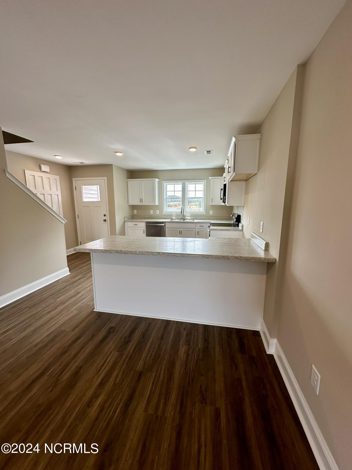 124 Smallwood Road Hubert, NC 28539 - Photo 4 of 21 Kitchen