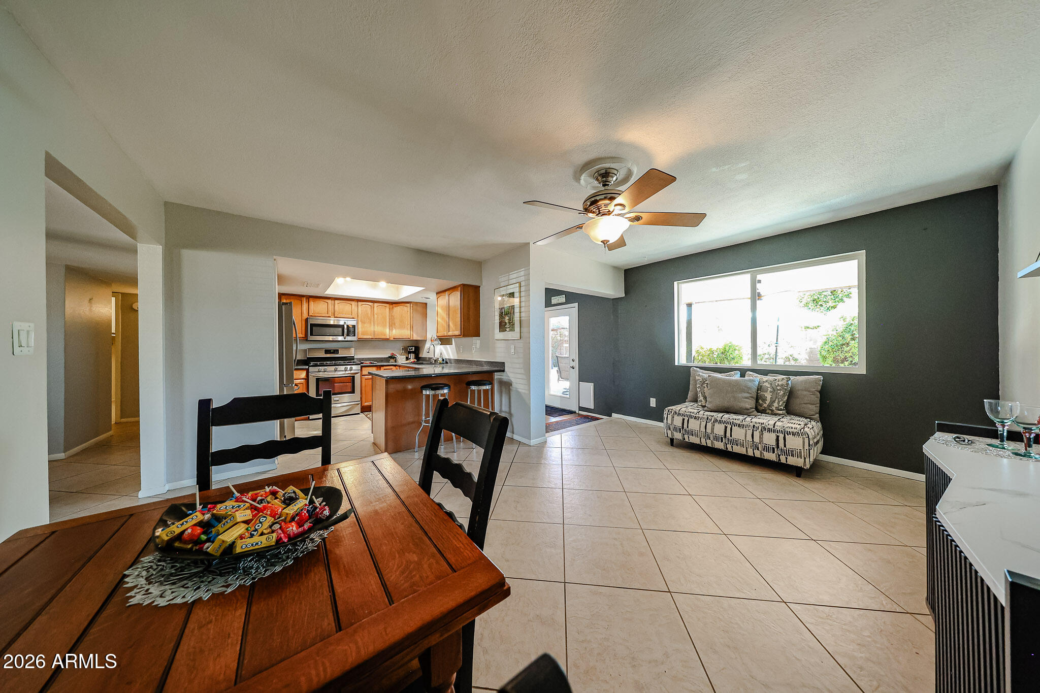 3623 East Charter Oak Road Phoenix, AZ 85032 - Photo 8 of 61 B (21)