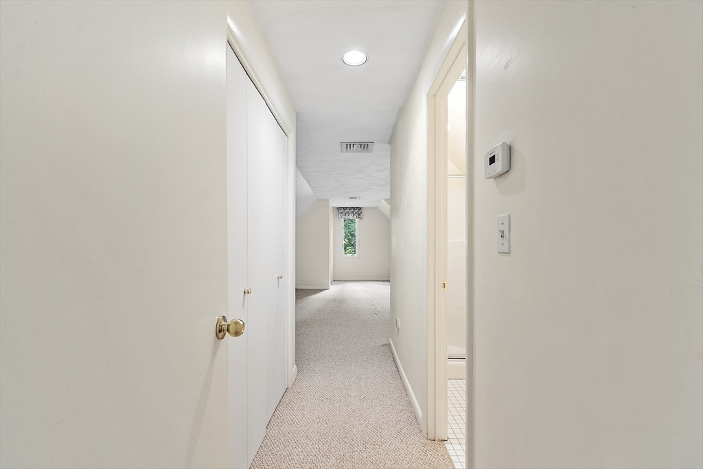 33 Valley Road Southborough, MA 01772 - Photo 21 of 40 Gallery Image 21