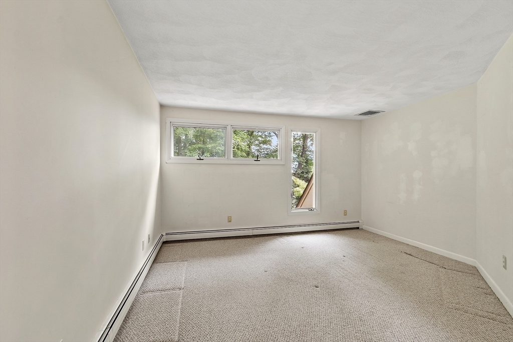 33 Valley Road Southborough, MA 01772 - Photo 29 of 40 Gallery Image 29