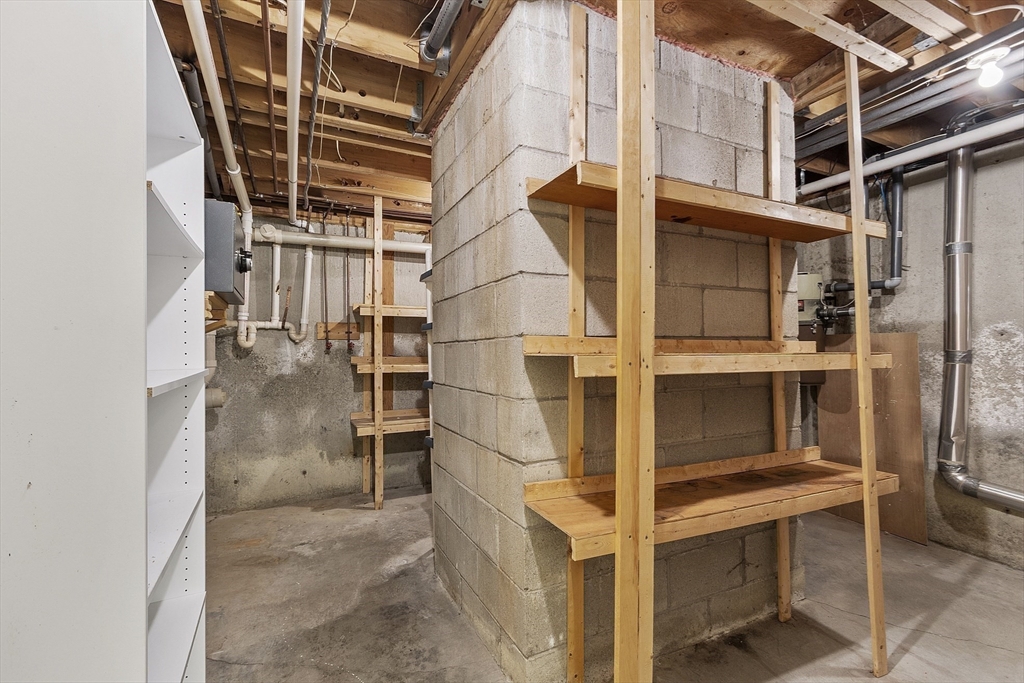 33 Valley Road Southborough, MA 01772 - Photo 37 of 40 Gallery Image 37