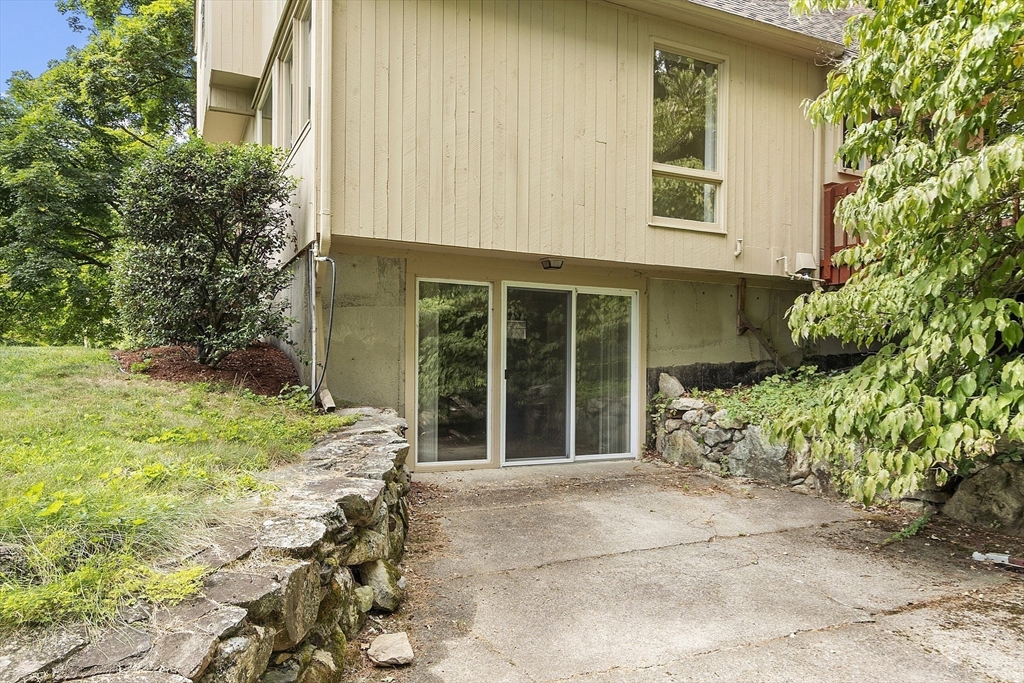 33 Valley Road Southborough, MA 01772 - Photo 38 of 40 Gallery Image 38