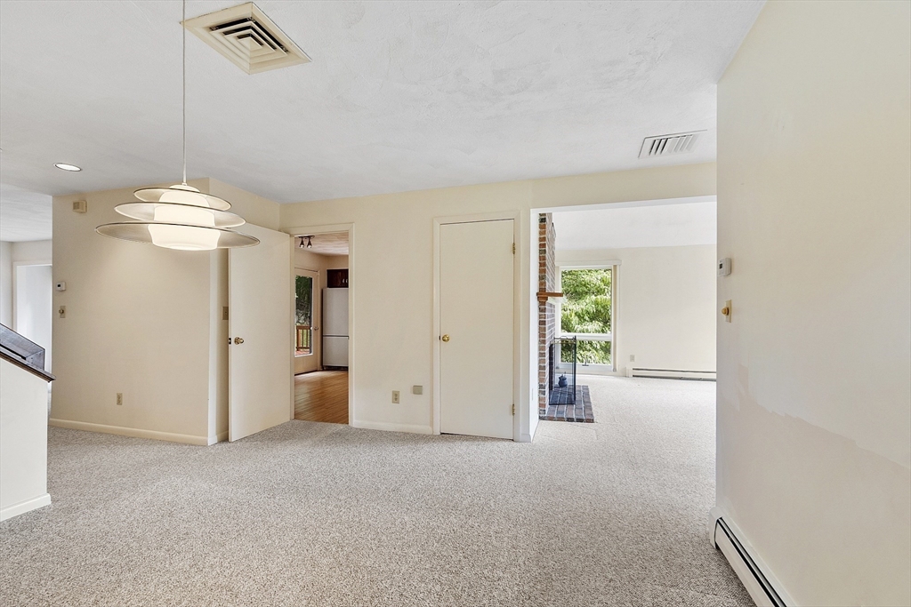 33 Valley Road Southborough, MA 01772 - Photo 10 of 40 Gallery Image 10