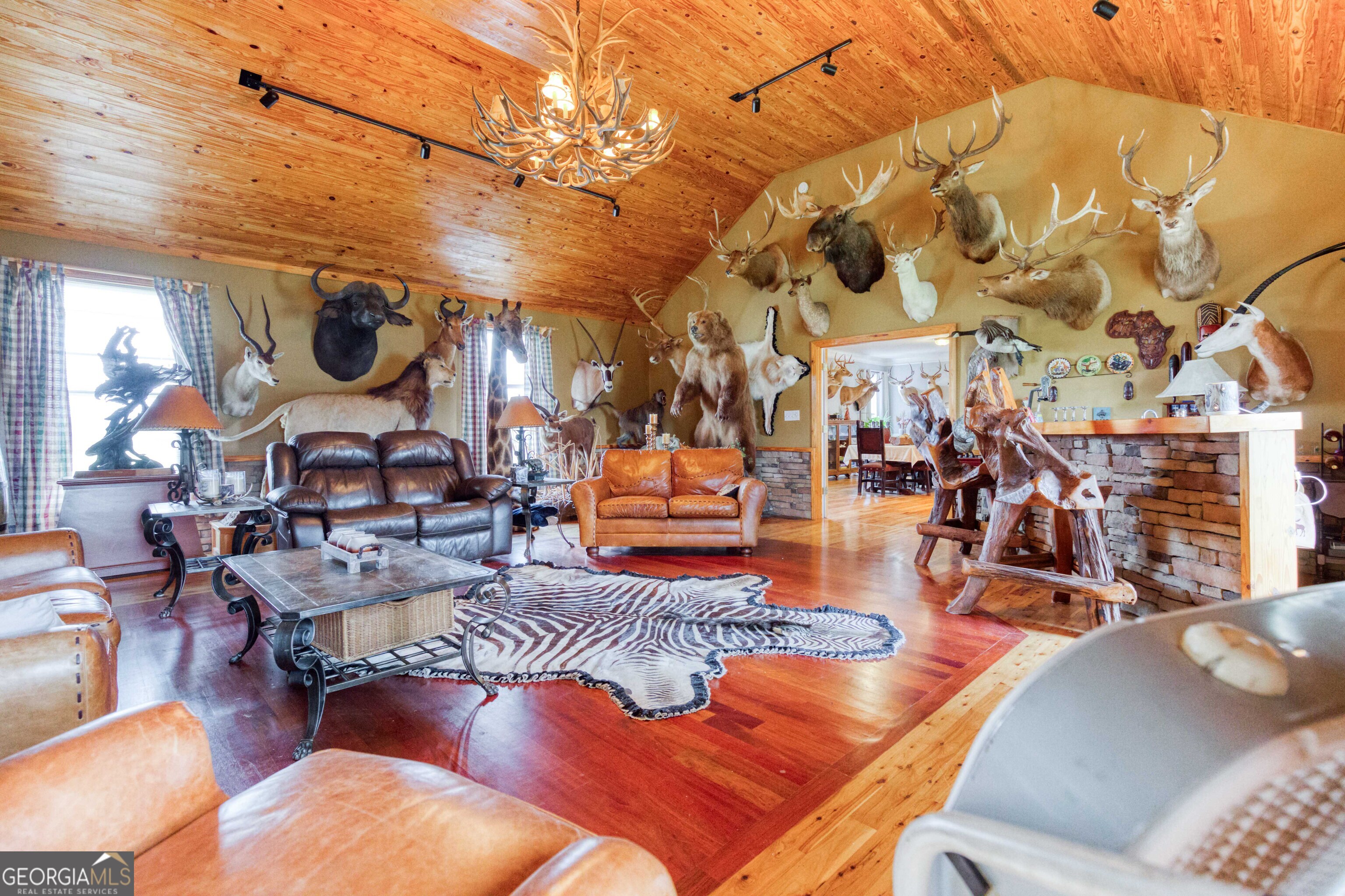 1811 Michael Road Northwest Monroe, GA 30656 - Photo 21 of 43 a living room filled with furniture