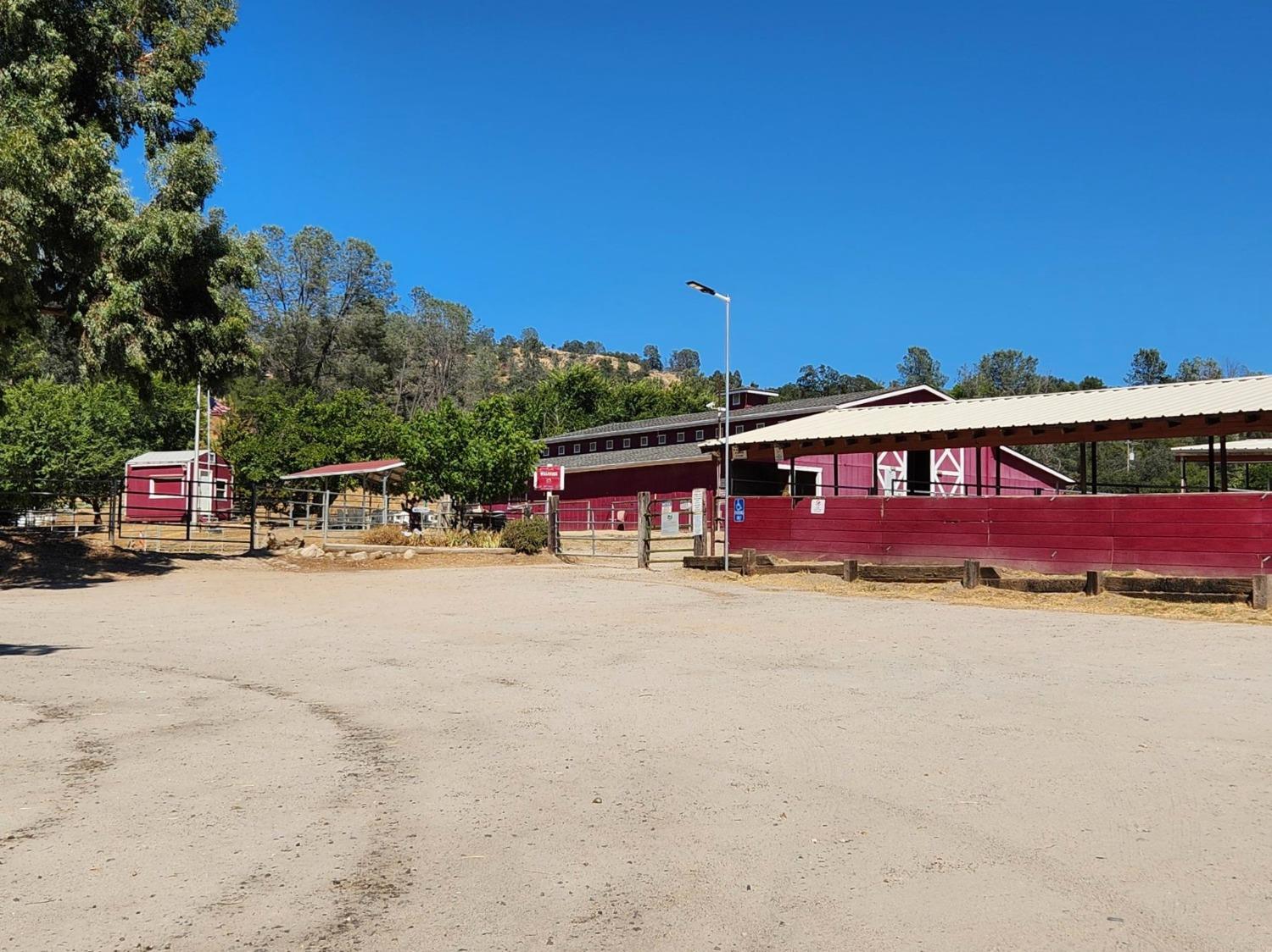 28903 Limestone Circle Coarsegold, CA 93614 - Photo 58 of 59 a view of a house with a big yard