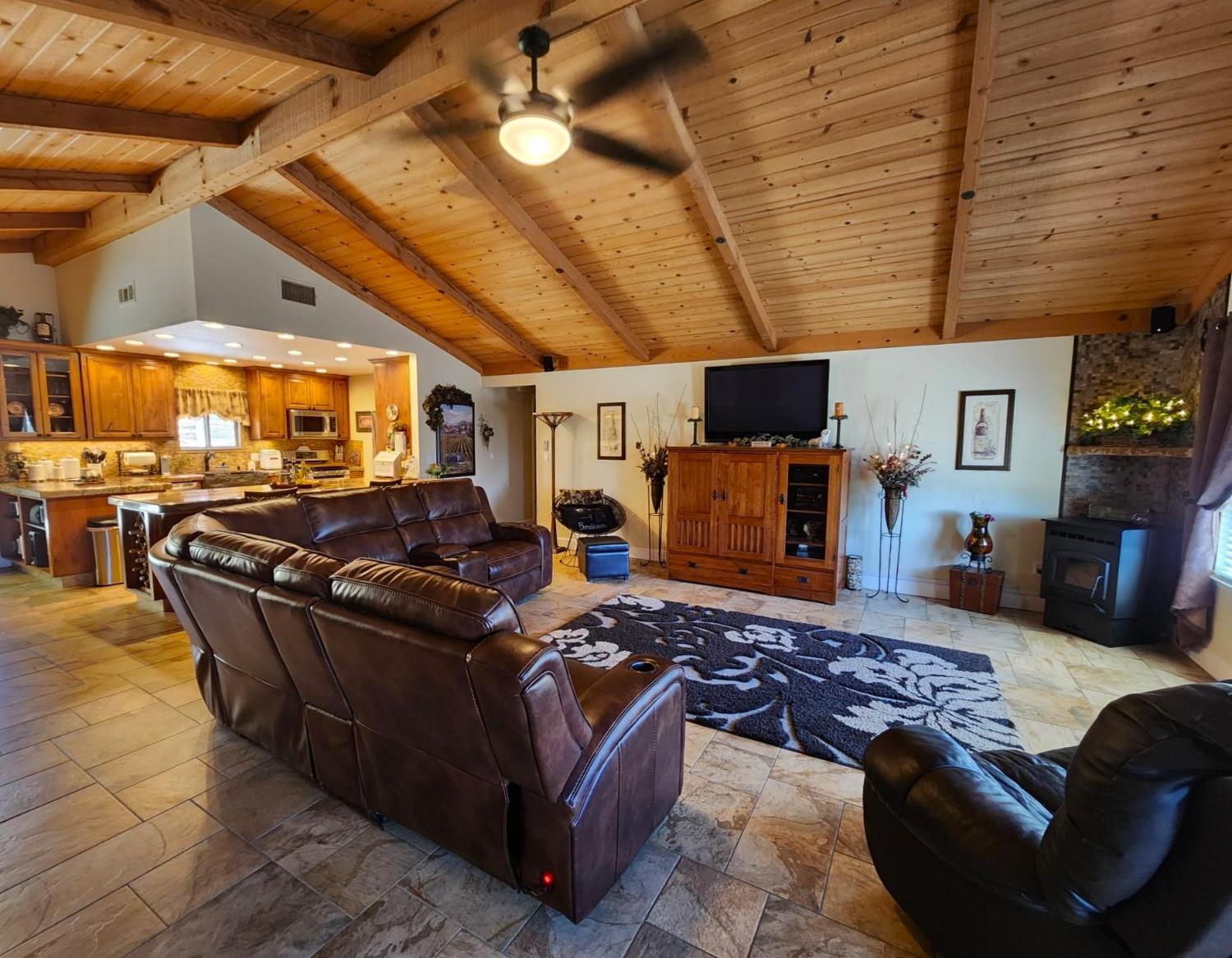 28903 Limestone Circle Coarsegold, CA 93614 - Photo 6 of 59