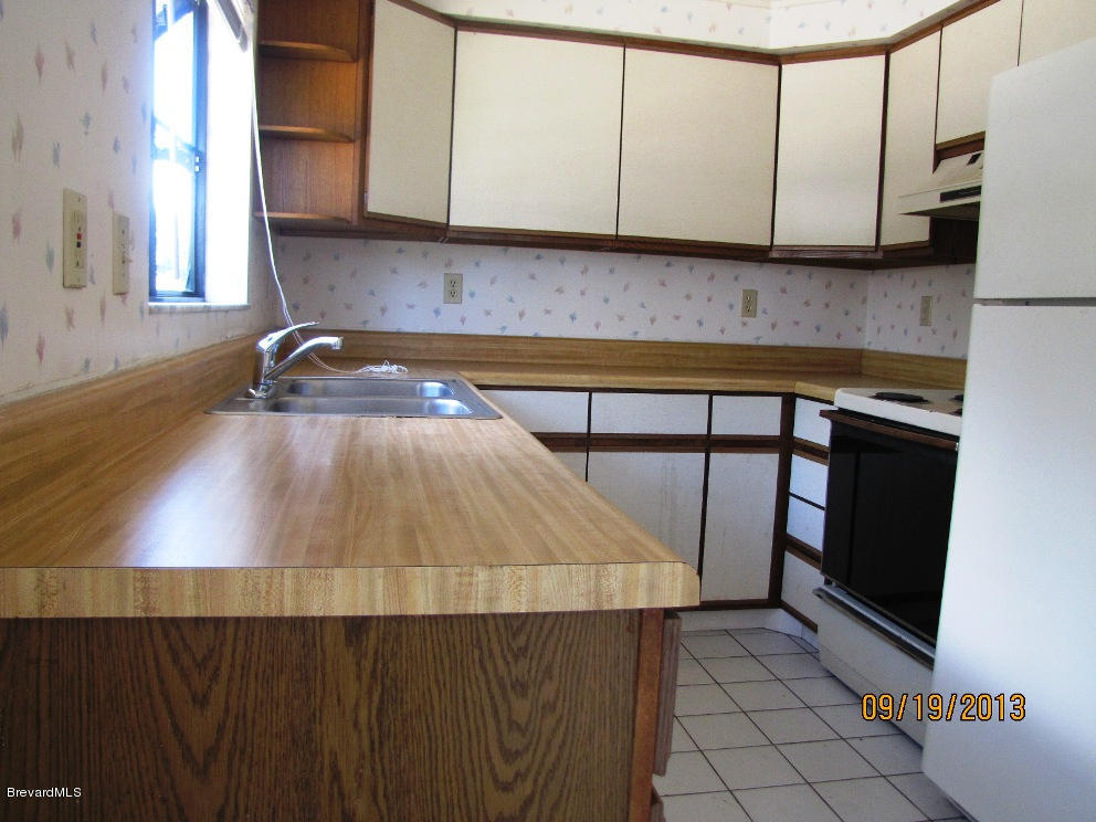 1319 George Edwards Court Merritt Island, FL 32953 - Photo 9 of 10 KITCHEN V2