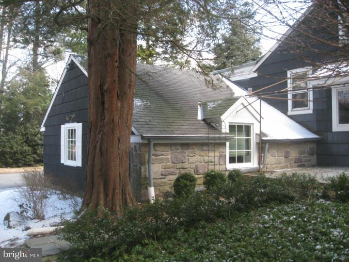 349 Conestoga Road Wayne, PA 19087 - Photo 14 of 15 Garage