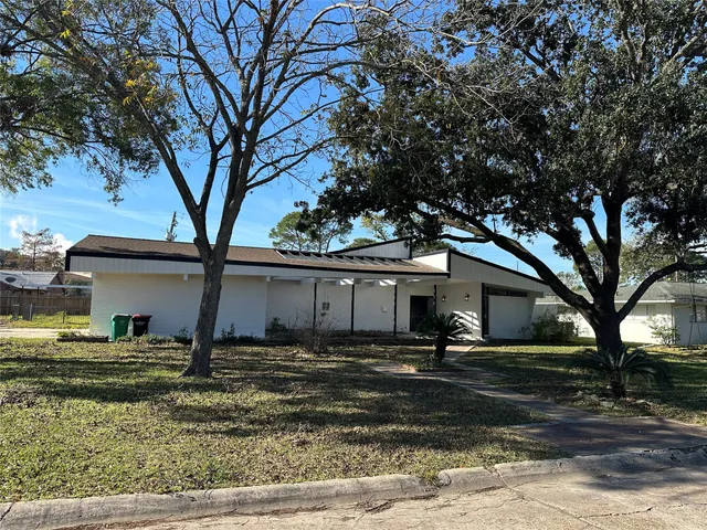 $2,300 | 5005 Tamarach Drive, Baytown, TX 77521